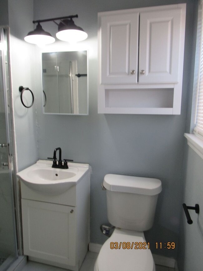 Building Photo - MOVE IN SPECIAL: $200 OFF OF THE FIRST MONTH'S RENT!