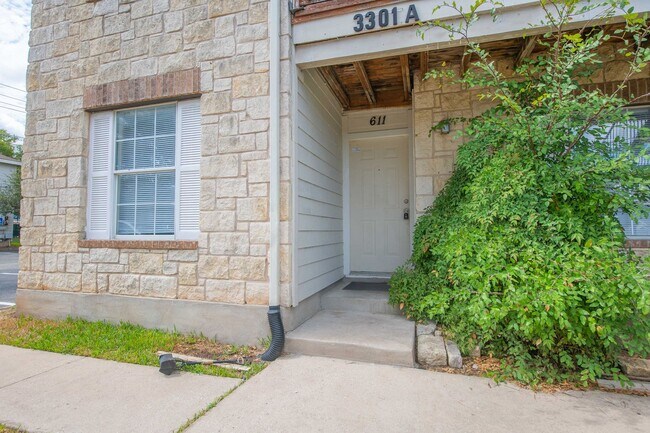 Building Photo - 3301 El Salido Pkwy