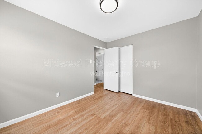 Building Photo - 1810 Swallow Ln