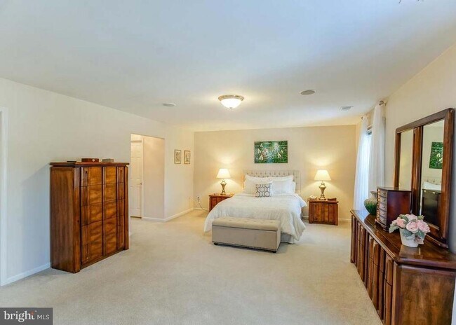 Building Photo - 9720 Holloway Hill Ct