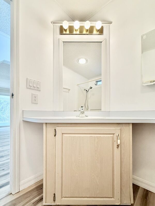 Building Photo - 43 Sargent St