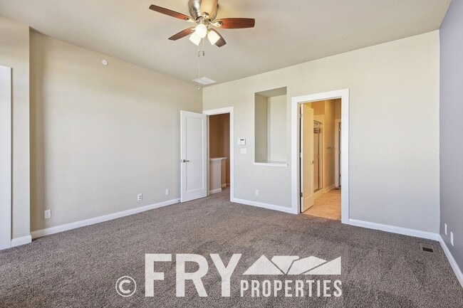 Building Photo - Beautiful 3 Bedroom Townhome in Belmar