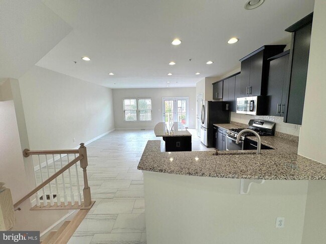Building Photo - 9160 Landon House Ln