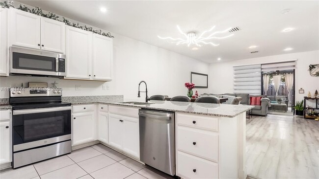 Building Photo - 23424 SW 110th Ave