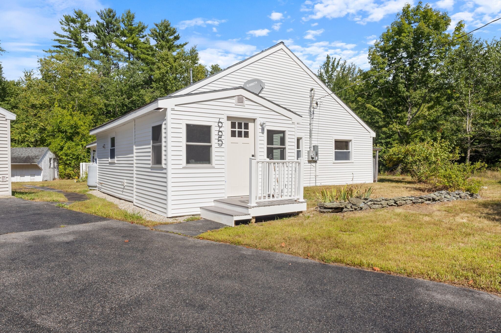 Building Photo - 665 S Waterboro Rd