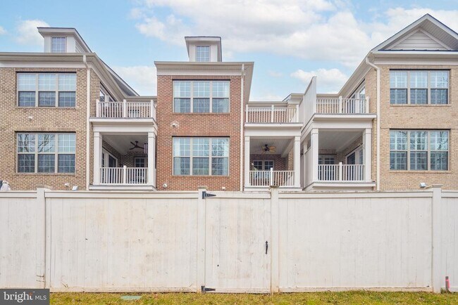 Building Photo - 7933 Turtle Crk Cir