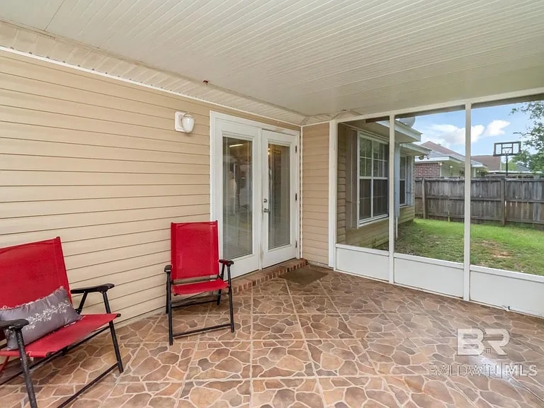 Building Photo - 8816 Spring Grove N