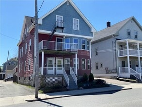 Building Photo - 550 Winter St