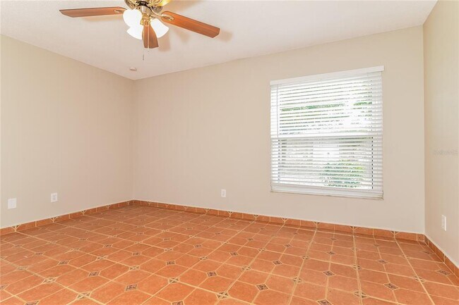 Building Photo - 13130 Pinyon Dr