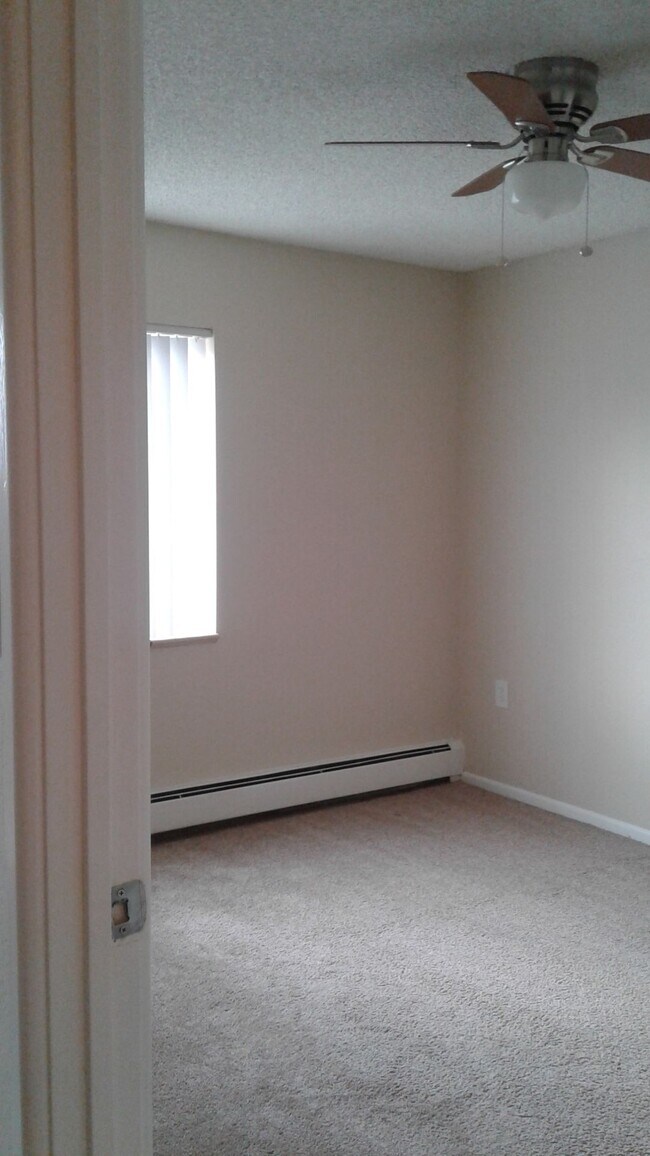 Floorplan - Swedish Plaza Apartments