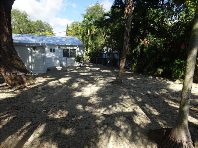 Building Photo - 1538 NE 131st Ln