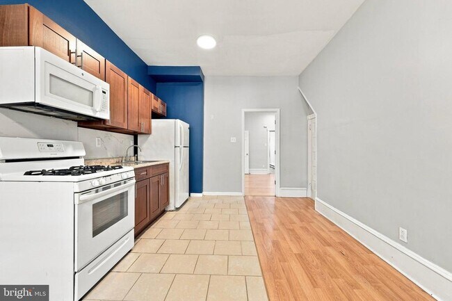 Building Photo - 1531 N 28th St