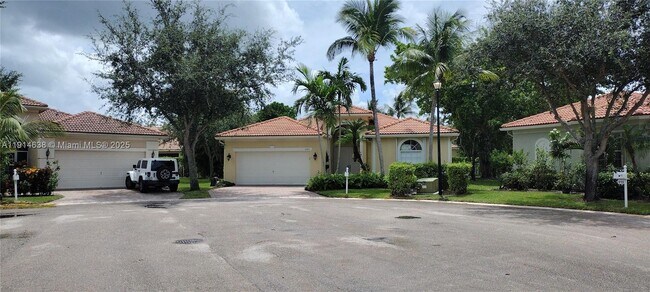 Building Photo - 8092 Driggs Hill