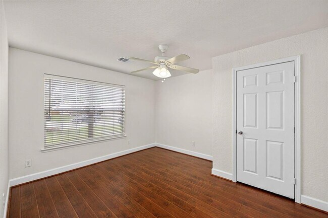 Building Photo - 18119 Waverly Hollow Ln