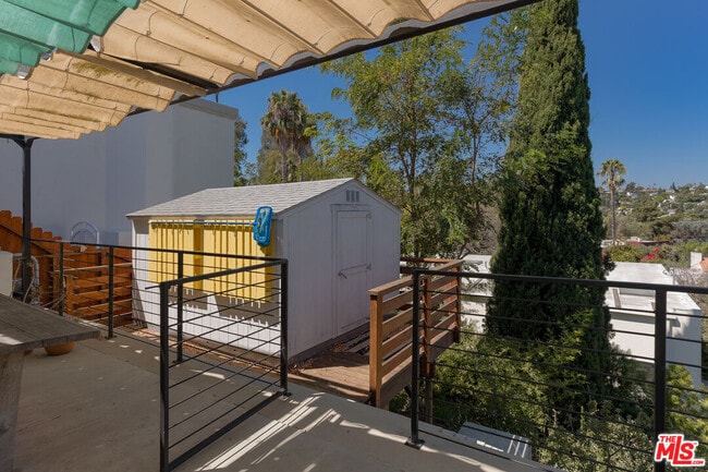 Building Photo - 2287 Glendale Blvd