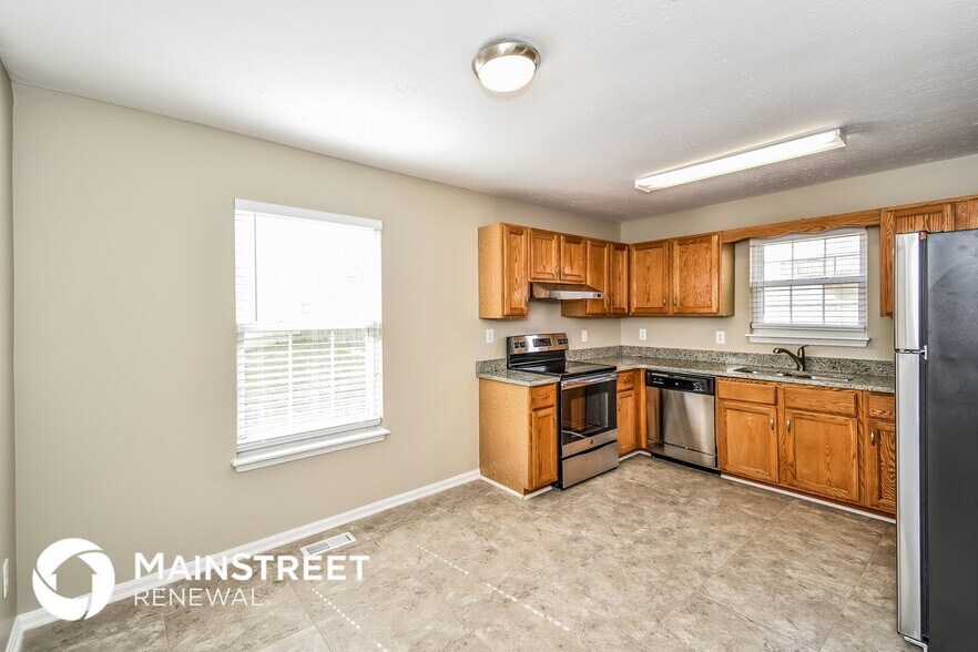 Building Photo - 10500 Whitepine View Pl