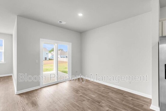 Building Photo - 151 Morning Vw Wy