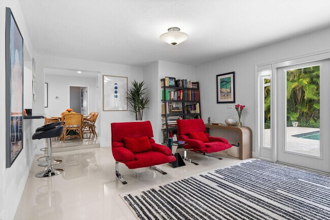 Building Photo - 326 Seven Isles Dr