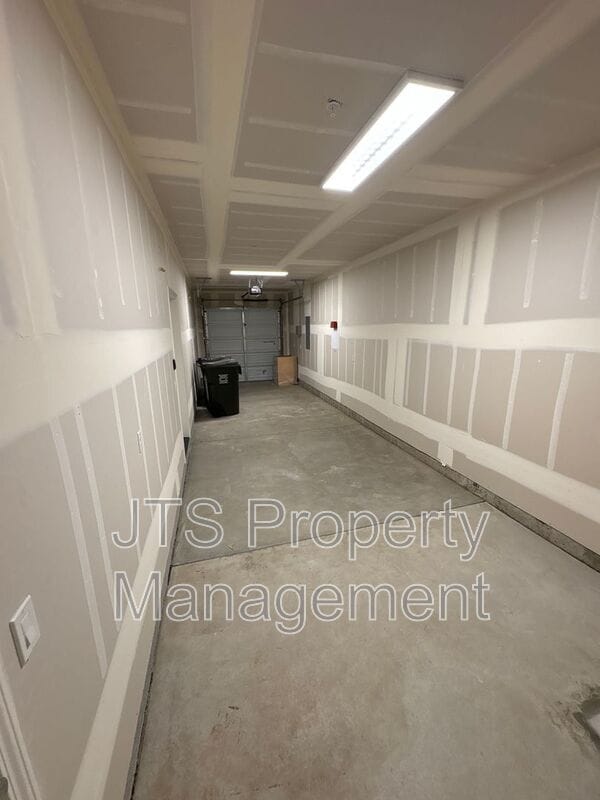 Building Photo - 47 Brookbay Way