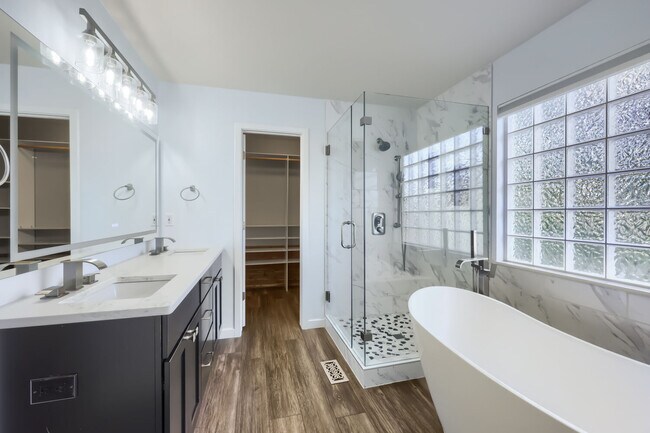 Building Photo - 885 Marlstone Pl