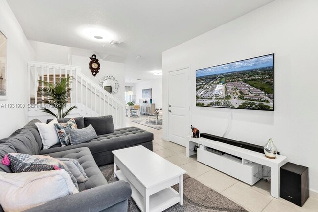 Building Photo - 15953 SW 2nd Dr