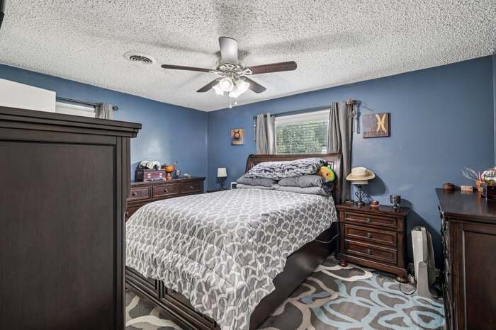 Building Photo - 3975 Lawing Dr