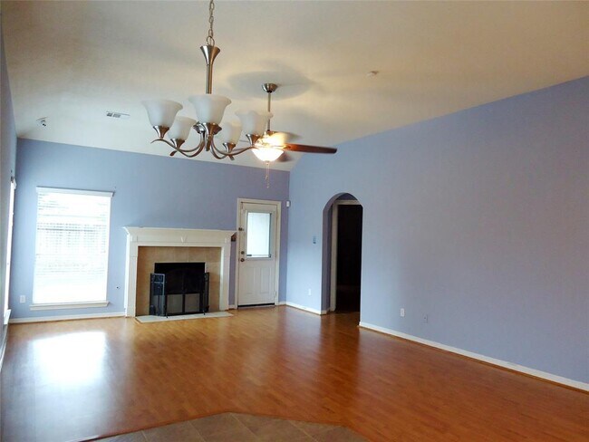 Building Photo - 5611 Eagle Sky Blvd