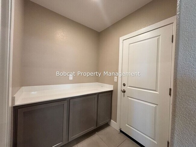 Building Photo - 3601 Pulsar Ln
