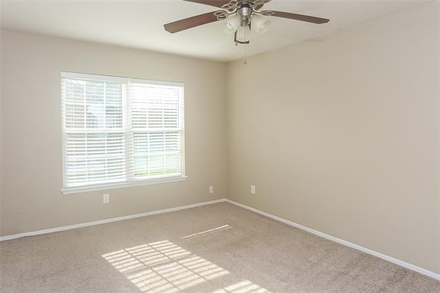 Building Photo - 702 Southridge Ct