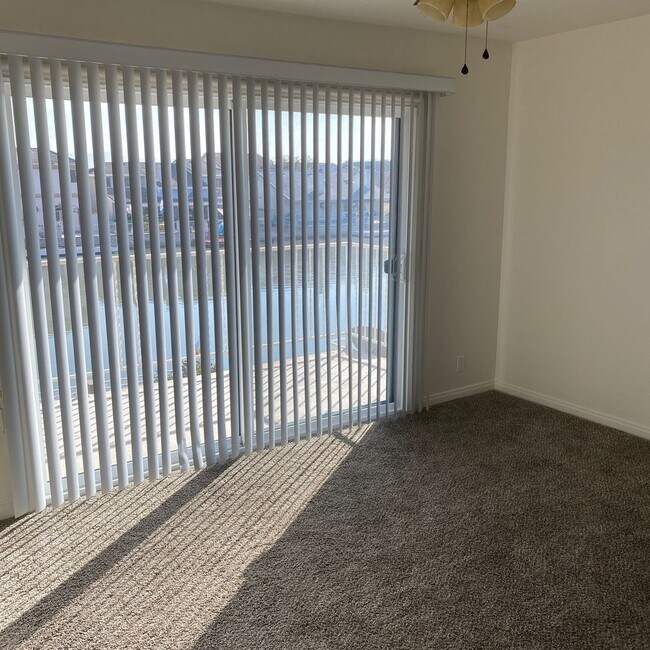 Building Photo - WATERFRONT SPRING VALLEY LAKE HOME!