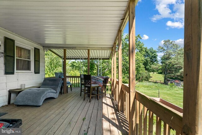 Building Photo - 15605 Hanover Pike