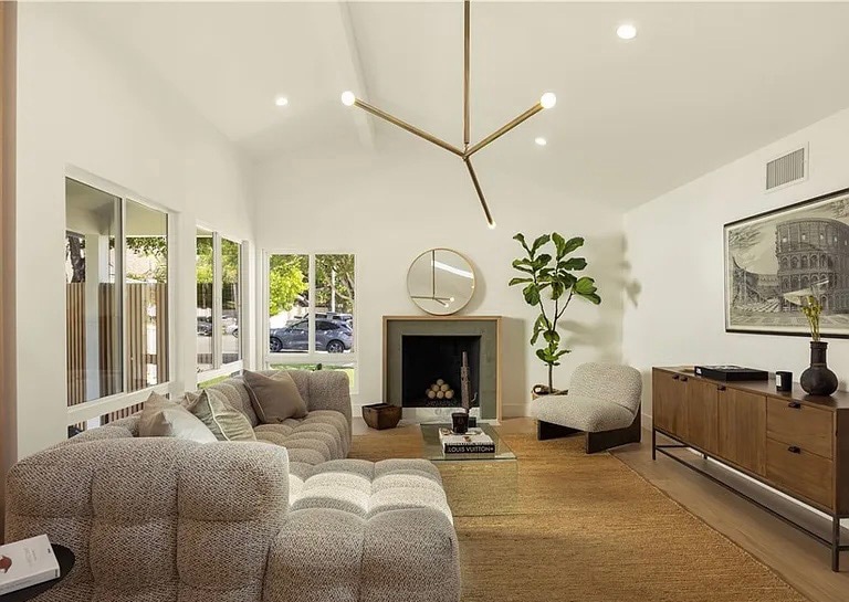 Building Photo - 3499 San Rafael Cir