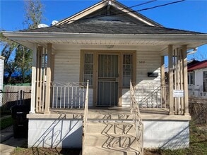 Building Photo - 2021 Music St