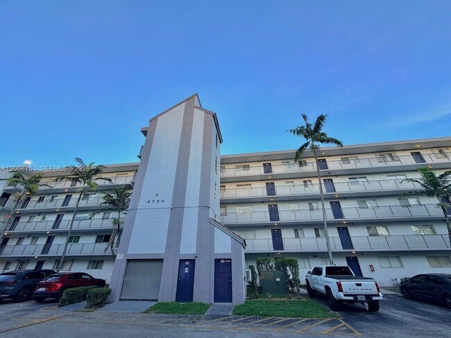Building Photo - 8750 N Sherman Cir