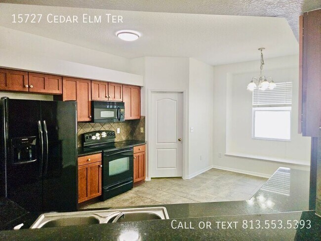 Building Photo - 15727 Cedar Elm Terrace