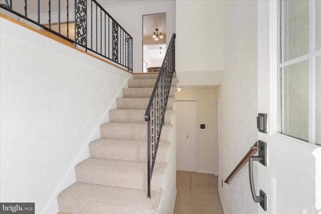 Primary Photo - 3838 Glenbrook Rd