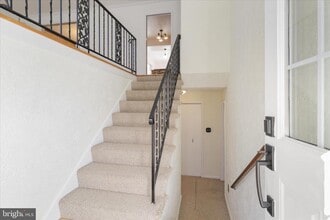 Building Photo - 3838 Glenbrook Rd