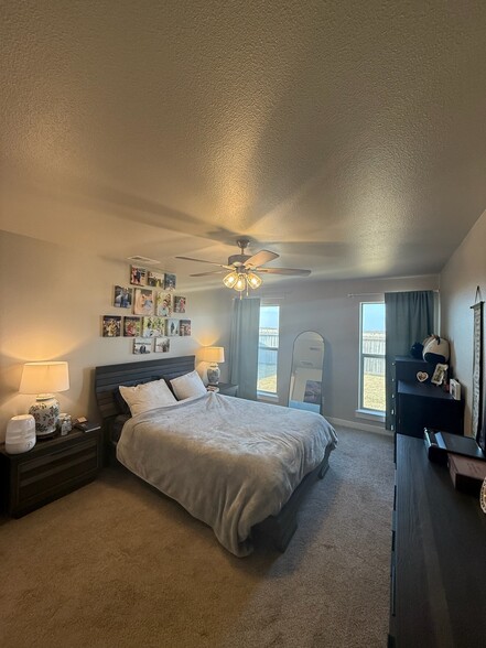 Master Bedroom - 2409 Bastrop Ave