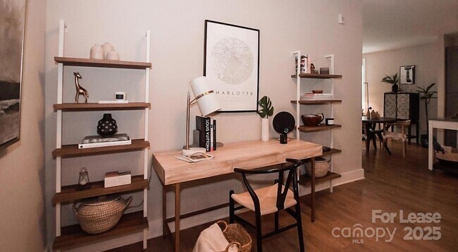 Building Photo - 6408 Providence Farm Ln