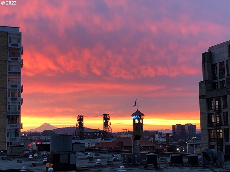 Night sky from unit 604 - 1001 NW Lovejoy St