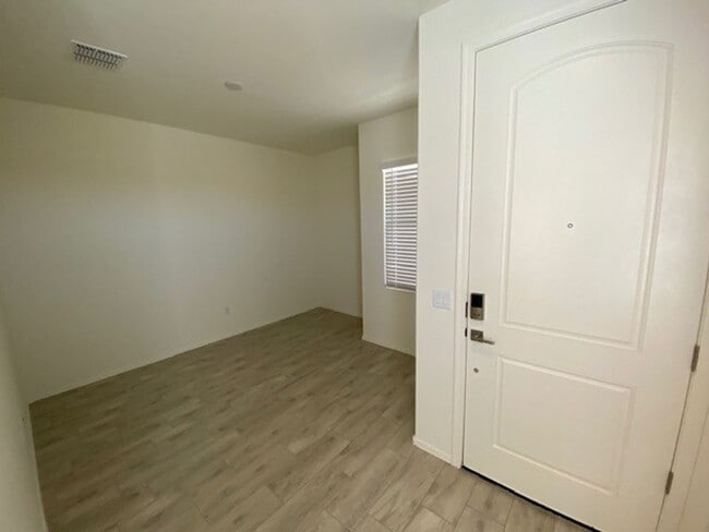 Building Photo - 14243 E Yellow Sage Ln