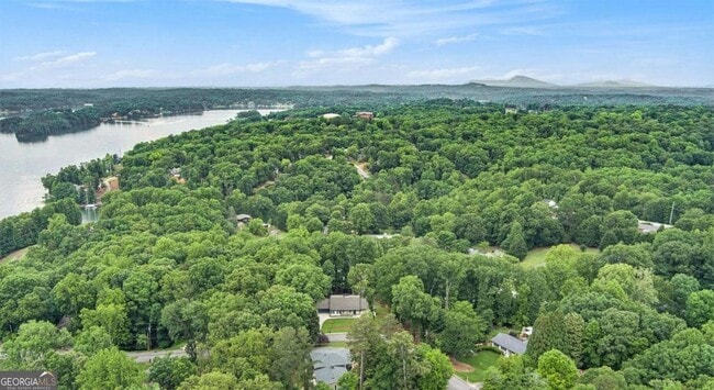 Building Photo - 788 Sherwood Rd N W