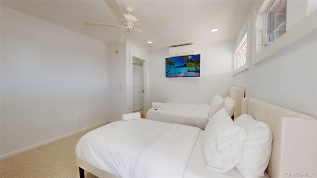 Building Photo - 750 Dune Rd