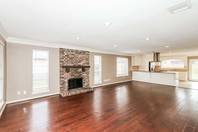 Building Photo - 22507 Red River Dr