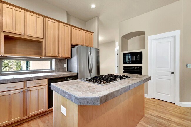 Building Photo - 2908 Glen Arbor Dr