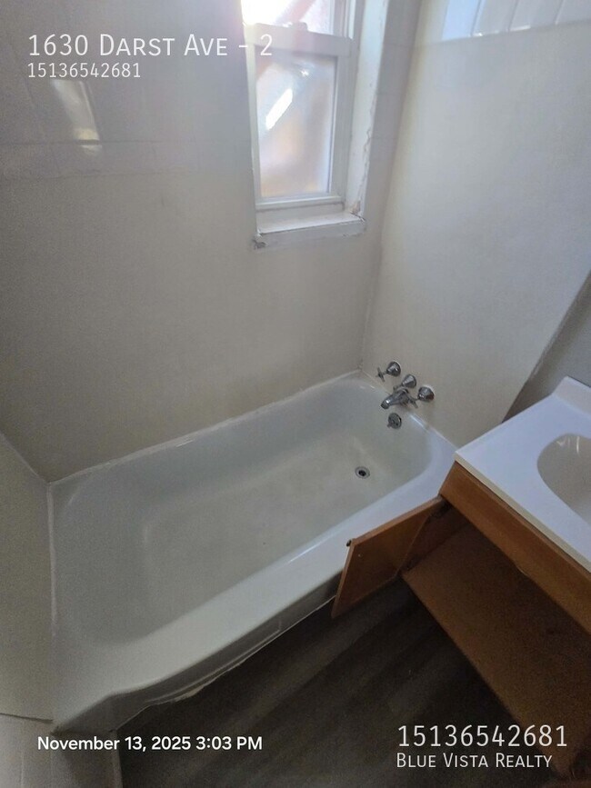 Building Photo - 1630 Darst Ave