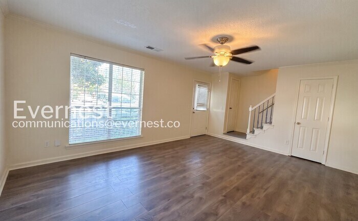 Building Photo - 1592 King James Dr