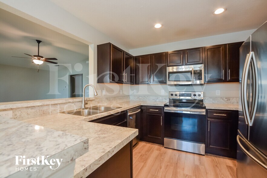 Building Photo - 127 Sandhill Crane Ln