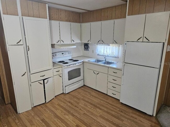 Building Photo - 4218 Palmwood