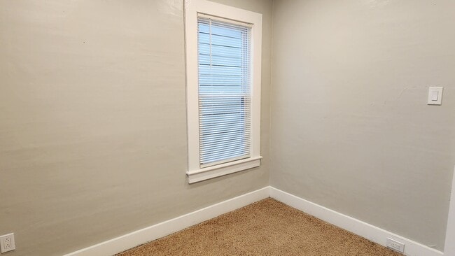 Building Photo - Three Bedroom Single Family Home in Olean NY! Remodeled and in Beautiful, Clean, and Move in Read...